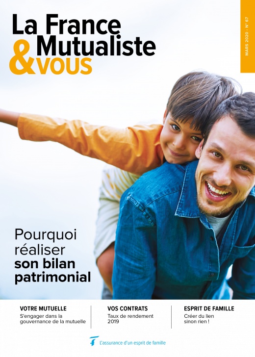 Couverture du magazine adhérent avec en photo un père et son fils sur le dos 
