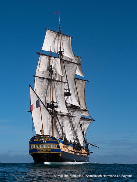 photo du bateau l'Hermione